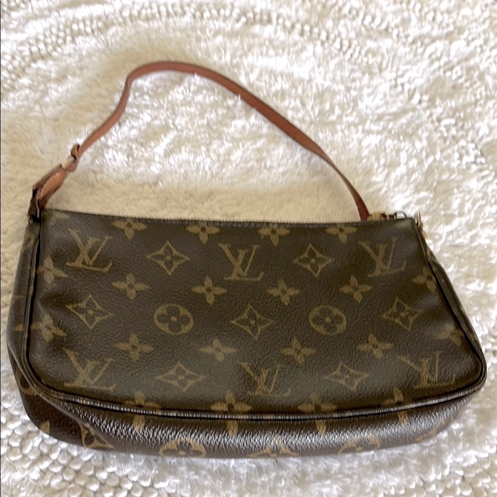 Louis Vuitton Brown Monogram Shoulder Bag with Gold Hardware Preloved - Picture 12 of 13